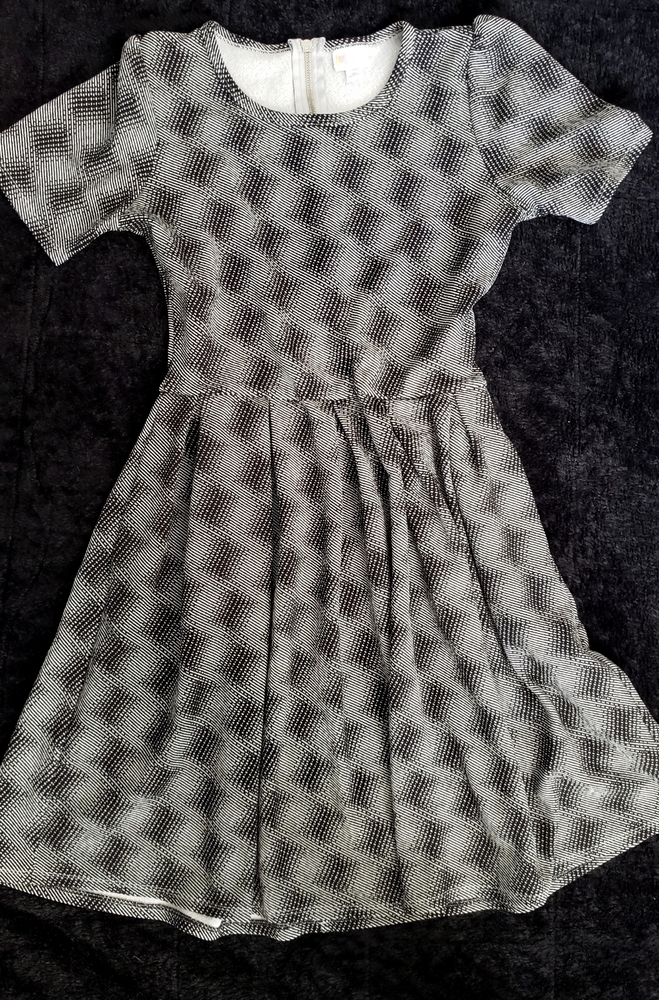 Short sleeve Lula roe dress